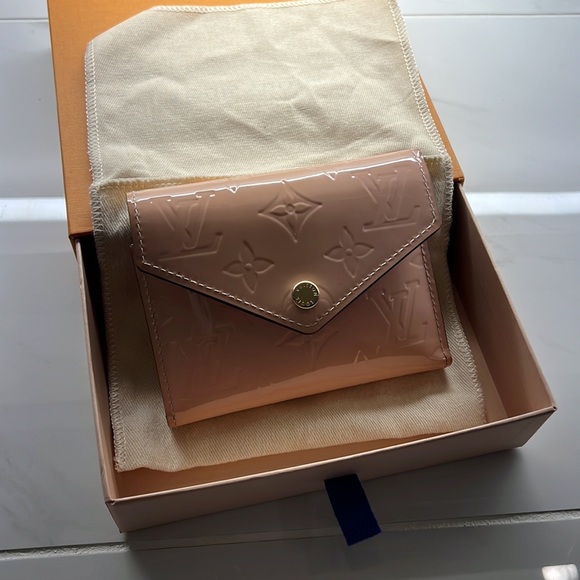 Authentic monogram vernis wallet - Picture 4 of 12
